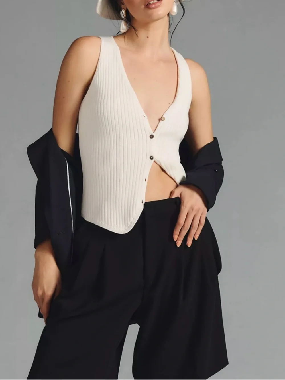 Anthropologie Maeve Black High-Waist Pleated Bermuda Shorts Size 12